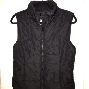 BLACK QUILTED PUFFER VEST